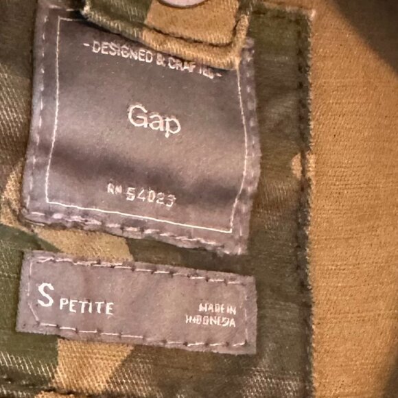 Gap Camo Print Jacket Coat Anorak Faux Fur Lined Hood Zip-Out Lining Size Small - Picture 14 of 16